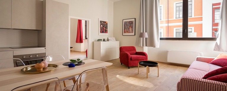 how big is 800 square feet