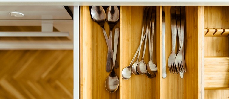 how to organize kitchen cabinets for beginners